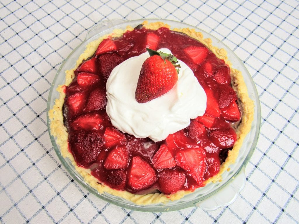 strawberry chocolate pie